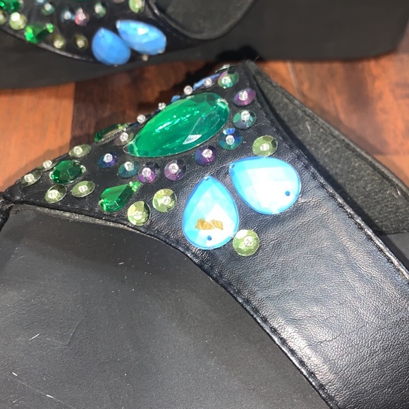 Black Bejeweled Small Wedge Flip Flop Size 10 - Picture 10 of 11
